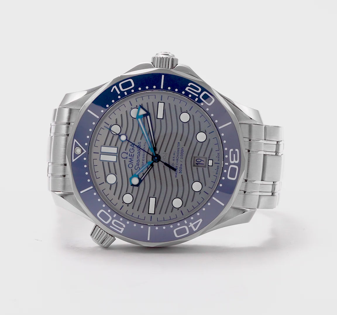 Omega Seamaster Diver 300M GREY