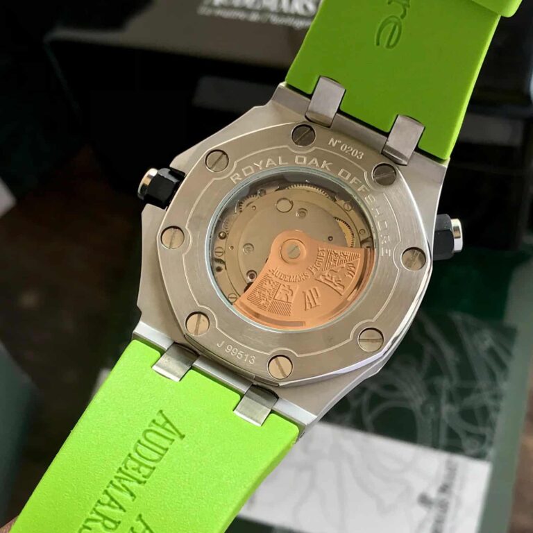 Audemars Piguet Royal Oak Offshore Diver Watch Green Dial 42mm Automat