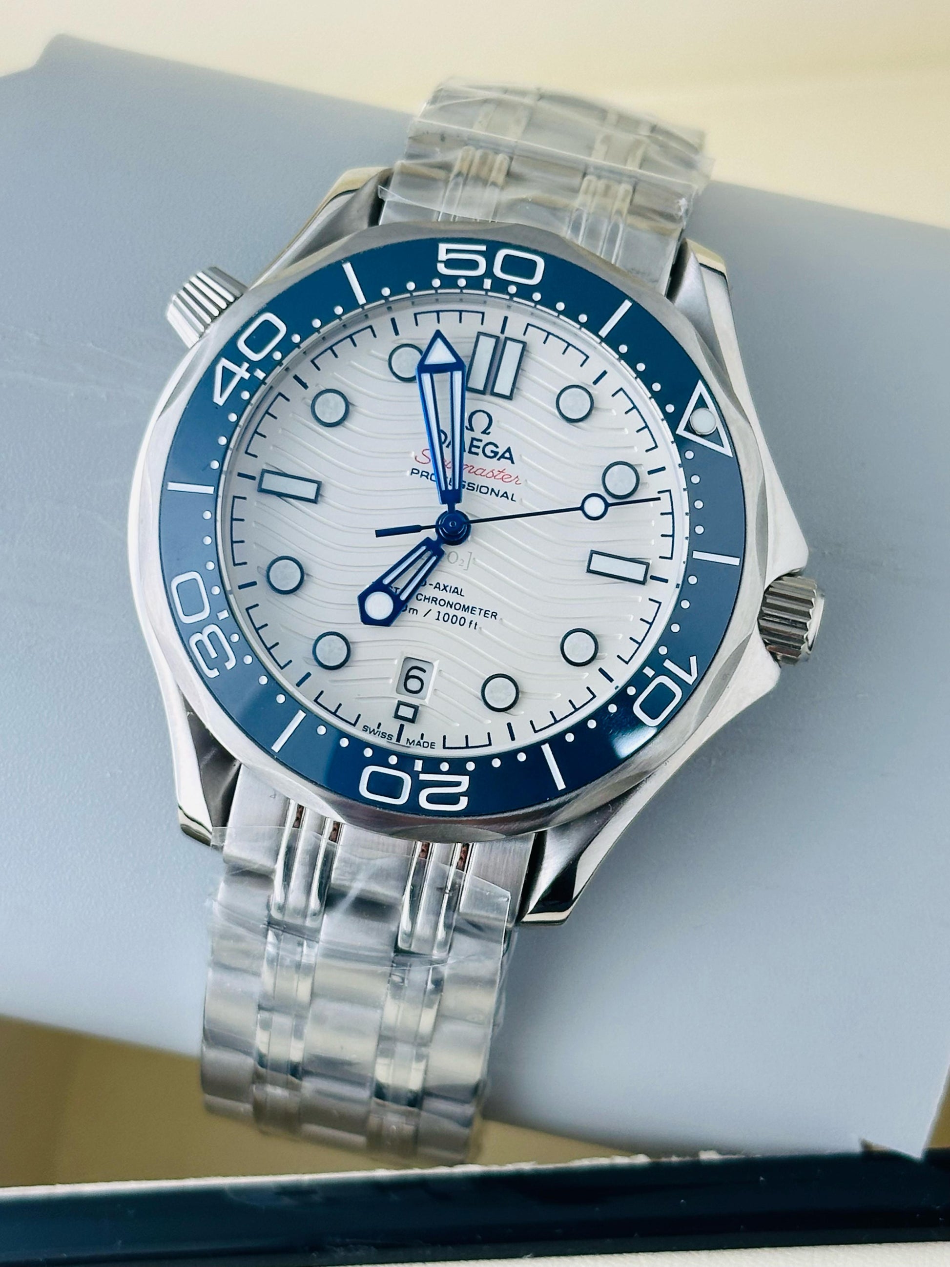 Omega Seamaster Diver White & Blue Dial Steel Men Watch